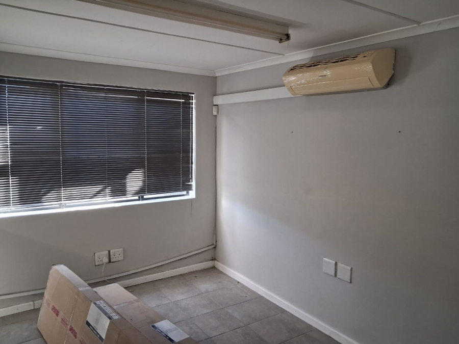 Commercial Property for Sale in Beacon Bay Eastern Cape